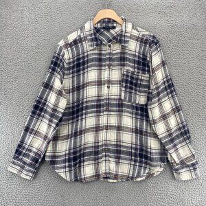 Love Tree Shirt Womens Small Navy Plaid Flannel Button Up Collared Long Sleeve